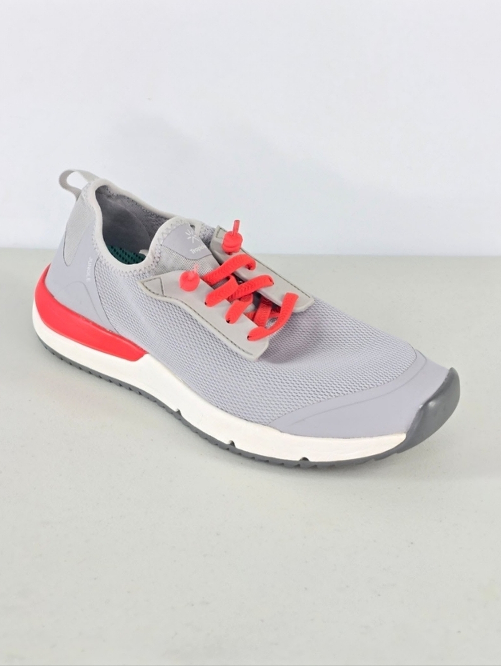 Tropicfeel Jungle All-Terrain Sneakers Travel Shoes Gray Red Women's Size 9